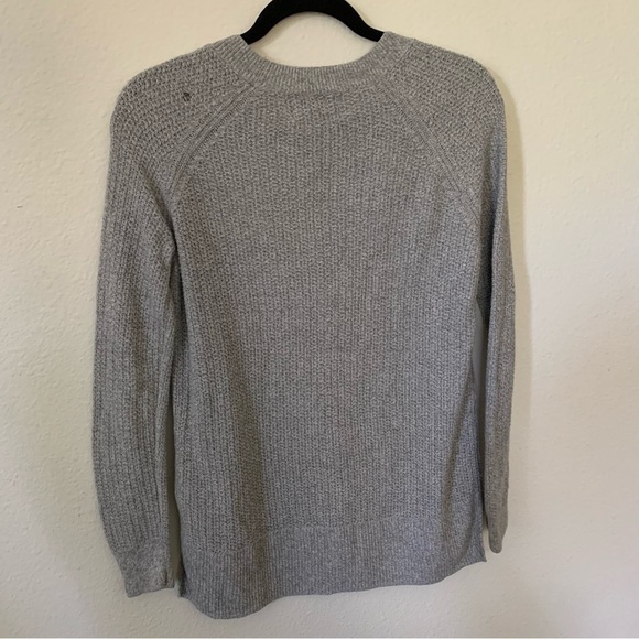 Old Navy Light Grey Knit Sweater Size Small Hole - Picture 5 of 9